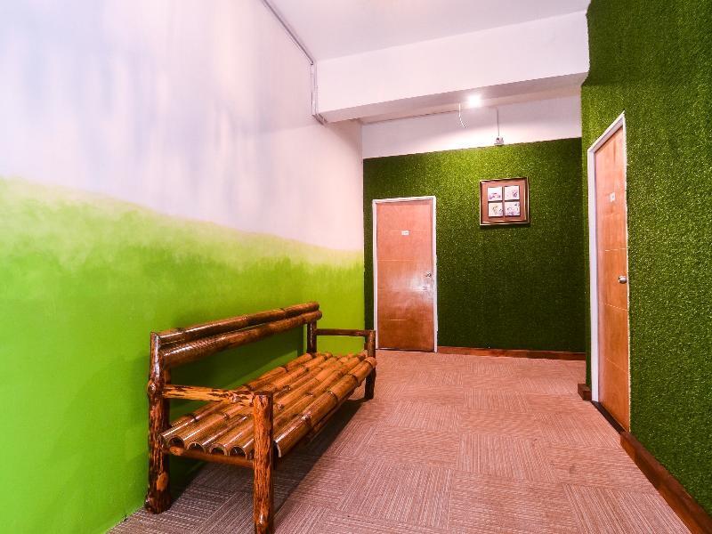 קוצ'ינג Oyo 1119 Memoire Express Hotel מראה חיצוני תמונה