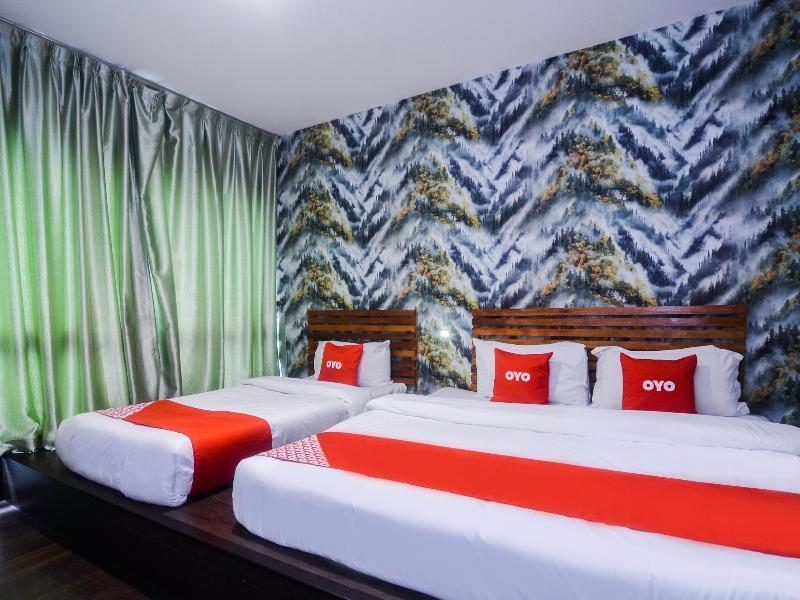 קוצ'ינג Oyo 1119 Memoire Express Hotel מראה חיצוני תמונה
