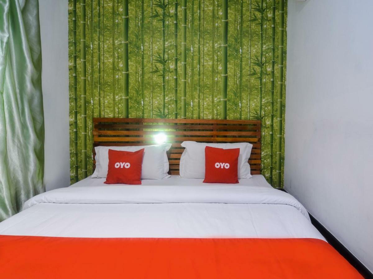 קוצ'ינג Oyo 1119 Memoire Express Hotel מראה חיצוני תמונה