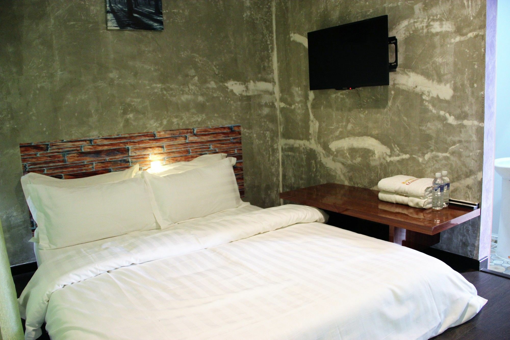 קוצ'ינג Oyo 1119 Memoire Express Hotel מראה חיצוני תמונה